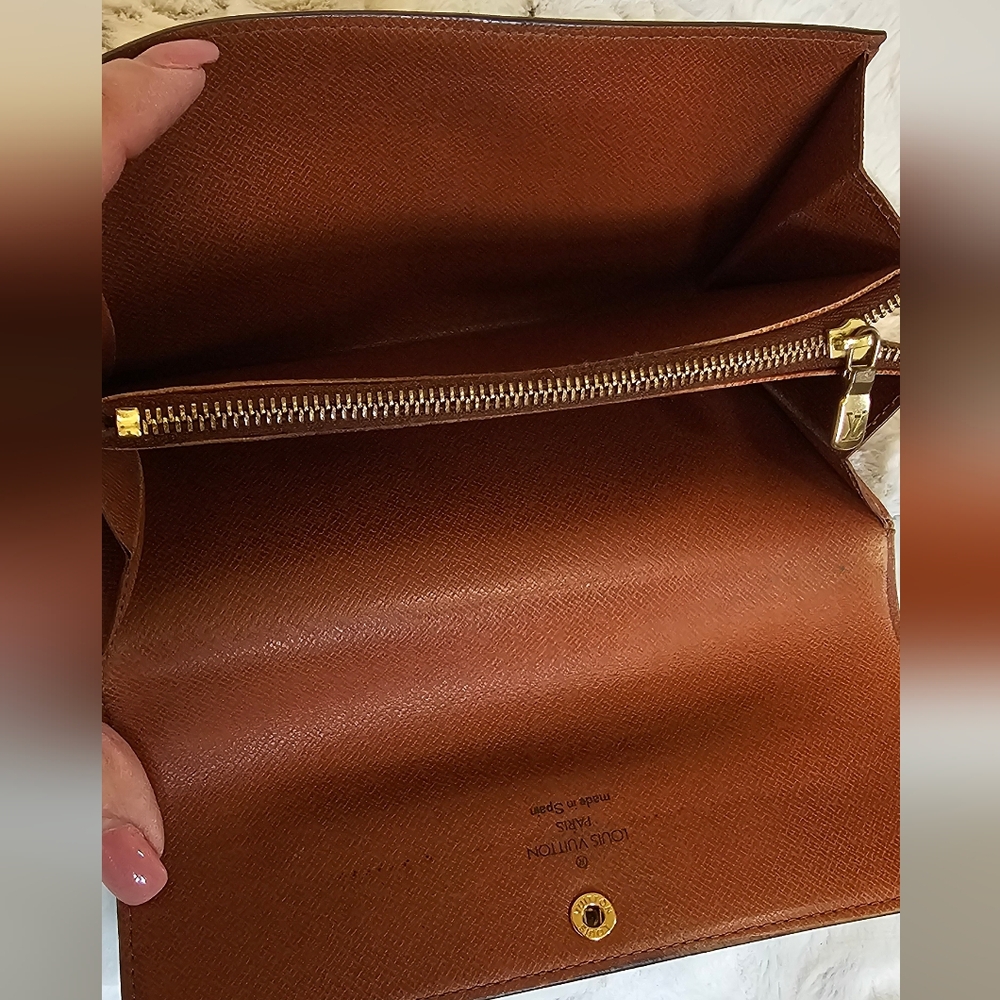 Louis Vuitton Monogram Black and Brown Sarah Wallet - Picture 8 of 16